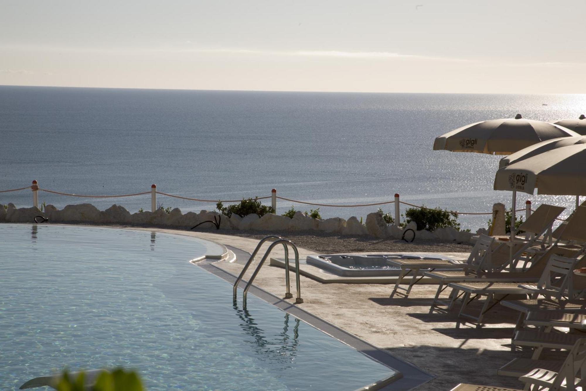 Hotel Eden Gigli Numana Bagian luar foto